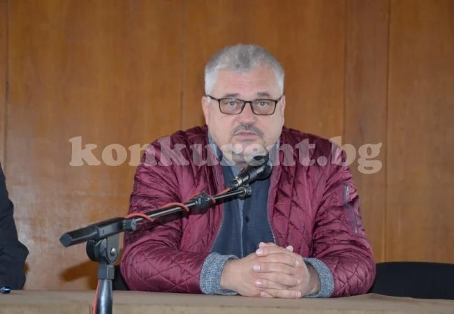 Продължава баластрирането на улици в населените места на Община Видин