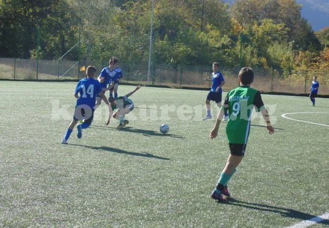 Ботев сгъна Спартак в U15, остана в Топ 3