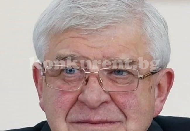 Намаляват просрочените задължения на държавните болници каза Кирил Ананиев