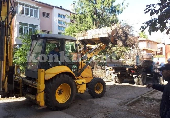   Екип на ОП „БКС“ почисти нерегламентирано изхвърлени  