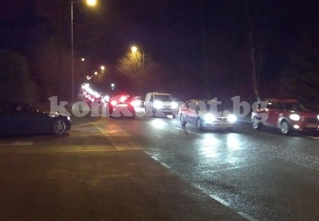 Голямо задръстване на автомагистрала \
