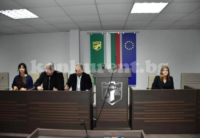 Събраха извънредно съветниците във Враца заради...