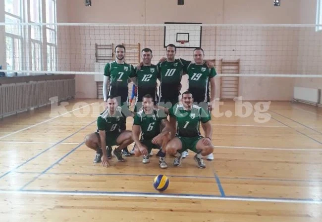 Спартак почна кампанията във „Волеймания” с успех в Пещера