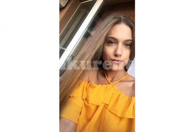 Кристен е вече в Топ 3 на красавиците в леката атлетика, подкрепете я!