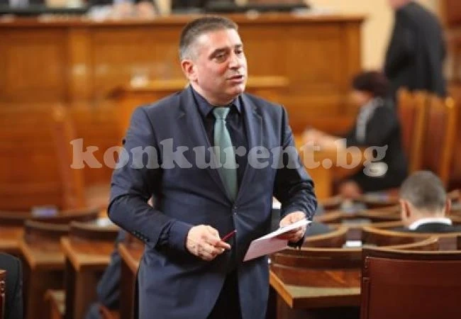 Правната комисия: 10 г. затвор за производство на нелегални цигари и алкохол