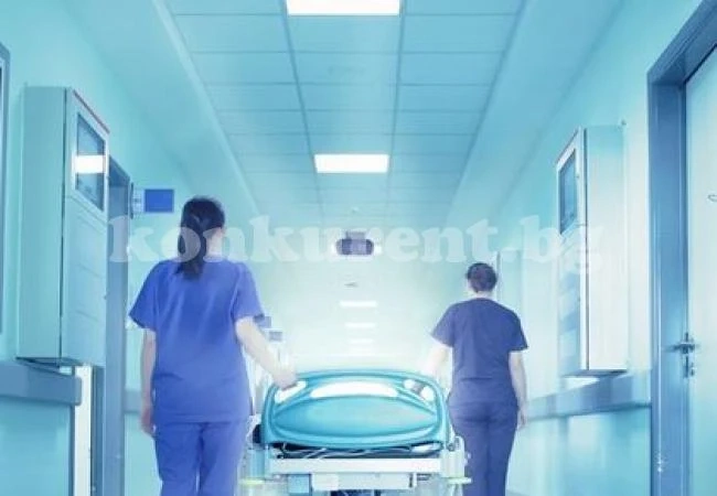 Децата повръщат кръв, вадят срещу родителите им оръжие в болницата (СНИМКИ)