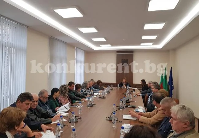 Обсъдиха готовността за снегопочистване в община Враца