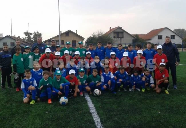 Команди от ДЮШ на Монтана върнаха визитата на връстници от Враня