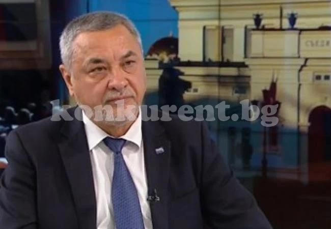 Симеонов: Никой не иска да се извиня, те ми искат оставката - няма да го направя