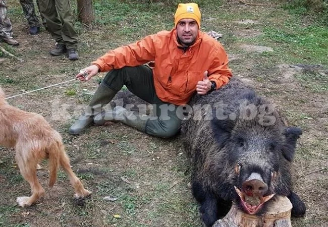Футболист отстреля огромен глиган