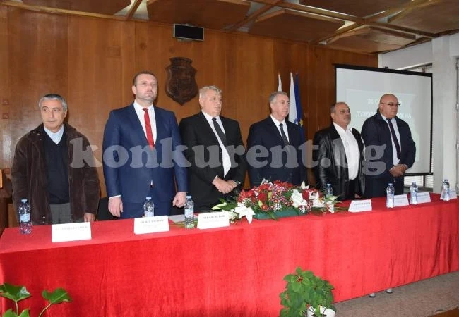 Скандал на тържествената сесия във Видин заради...