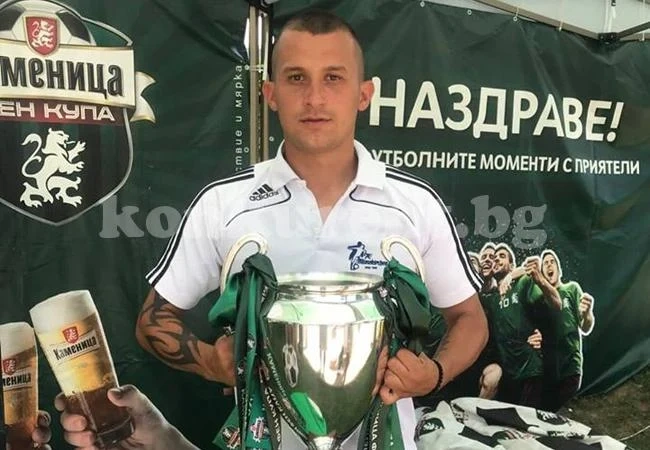 Елвиса изригна с 5 гола за 30 мин., посвети ги на приятел, Найджъл и Грег напомниха за себе си