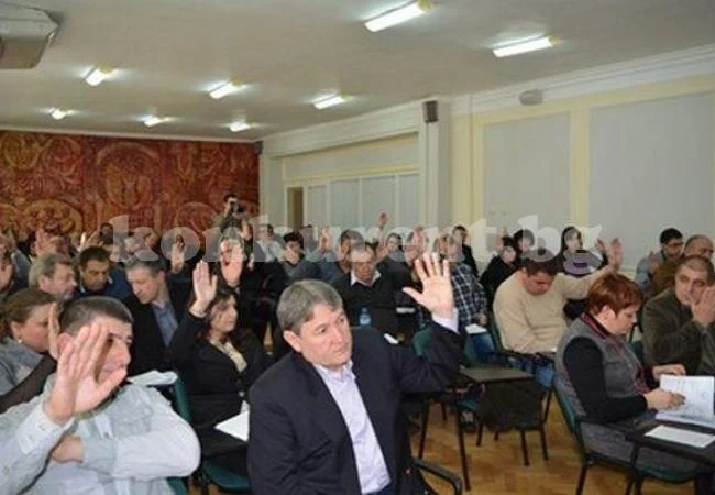 Пръкна се нова група в общински съвет