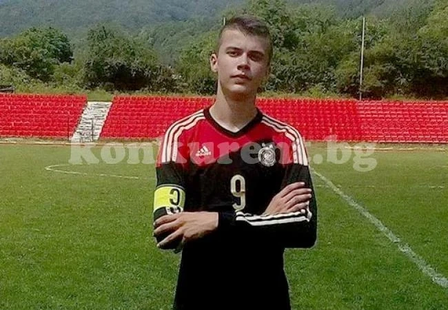 4 гола на Радо не стигнаха за победа на Ком срещу Любимец