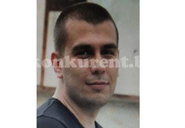 Бащата, убил жена си и бебето си, е без опасност за живота