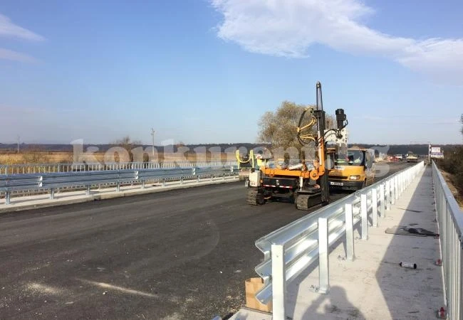 Ето докъде стигна ремонтът на моста край Краводер СНИМКИ