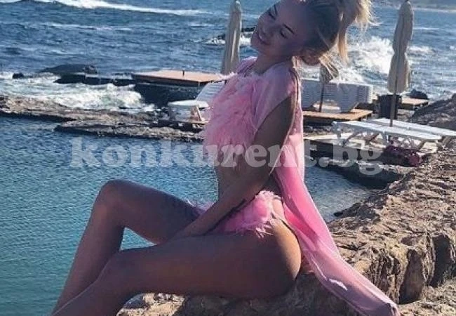 След побоя родителите на Сузанита ще съдят бившия й Александър! Майката на певицата прави снимките й без дрехи?