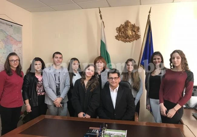 Областна администрация-Враца посрещна млади мениджъри