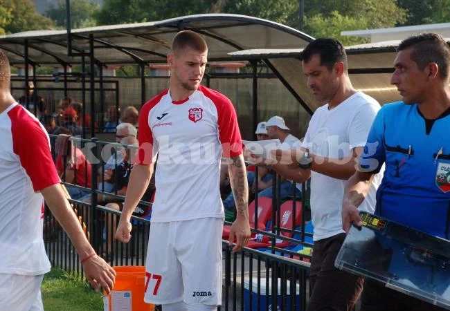 Кариана сломи Добруджа в Албена с късен гол