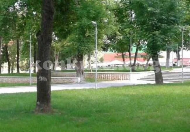 Видеокамери пазят ремонтираните паркове в Мотана