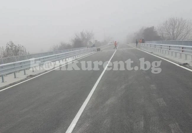 Не бързайте! Пускат моста на Краводер в 11 часа СНИМКА