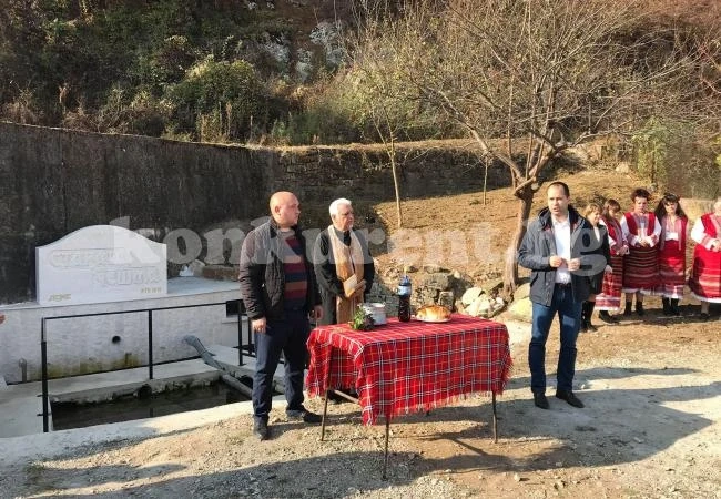 Откриха възстановената стара чешма в кв. „Бистрец“