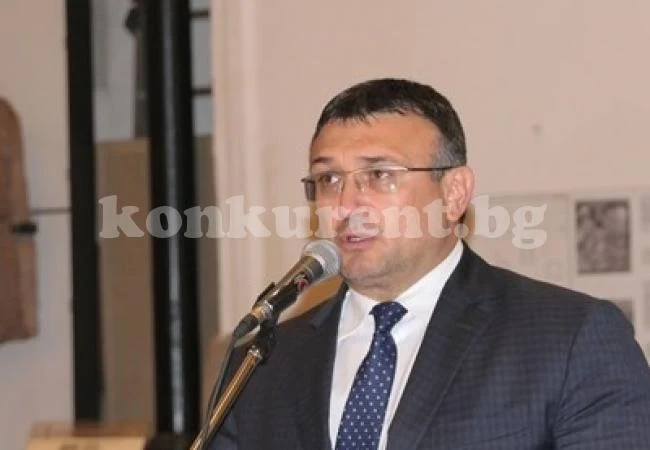 Младен Маринов: Протестиращите да спазват закона