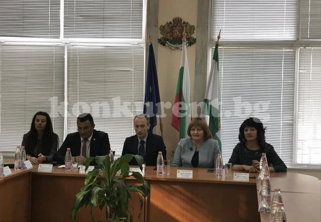 Министър Вълчев похвали работата в образованието