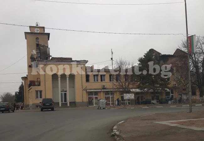 Ето какво става с ремонта на изгорялото читалище в Гложене
