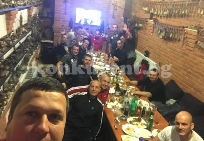 Околчица закрива сезона с як банкет, с неясен финал