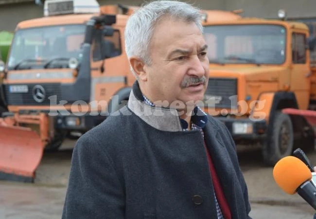 Монтана строи техниката за зимата