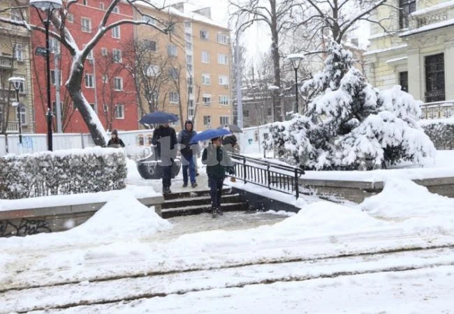 Марокански циклон ни носи дебел сняг, но от сряда температурите пак тръгват нагоре