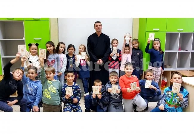 Ученици се обучават в група по религия