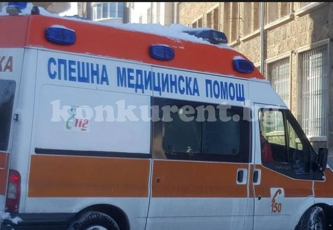 Шофьор помете велосипедист