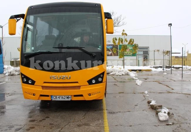 Нов автобус ще извозва ученици в община Бяла Слатина