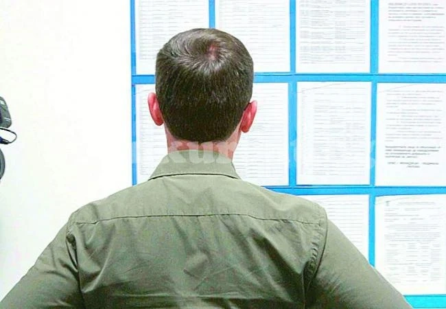 Евростат: По-малко студенти, повече висшисти с работа
