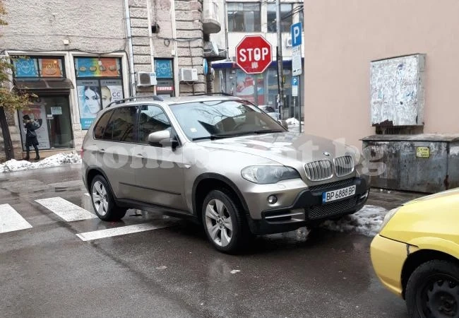 Да паркираш по врачански СНИМКИ