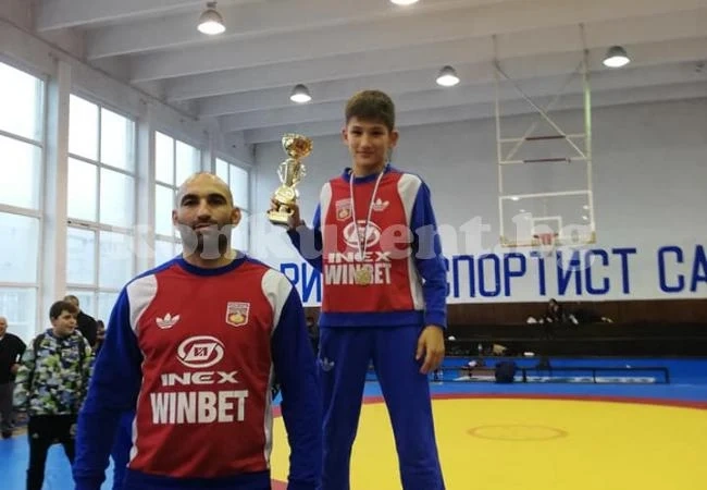 Христо Бисеров взе купа „Самоков”, куп медали за борците от региона
