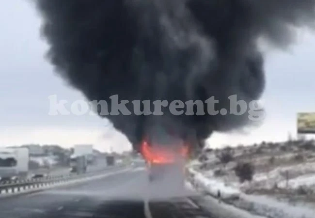 Автобус се запали на АМ \