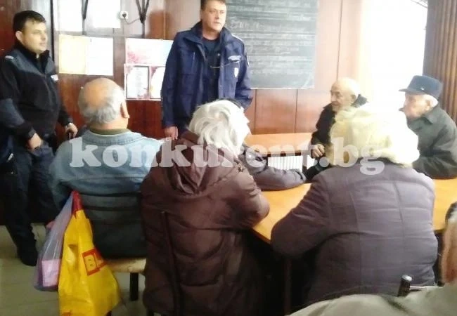 Измамиха баба след среща с полицаи