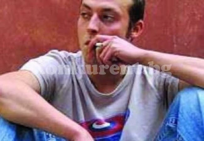 Уош приема само баща си за авторитет, а майка си - за идол
