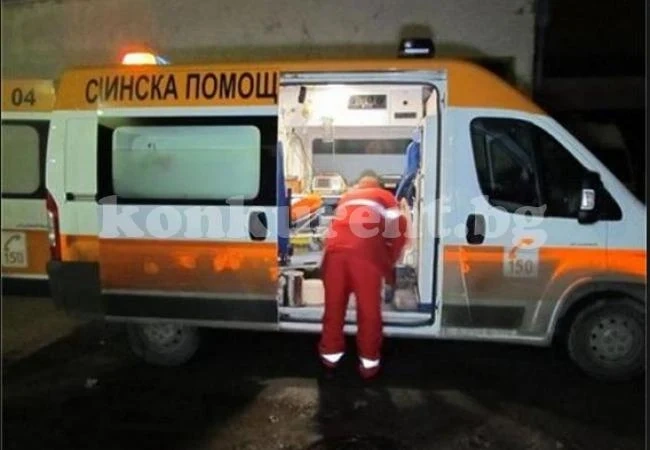 Шофьор блъсна на пешеходна пътека 15- годишна и избяга