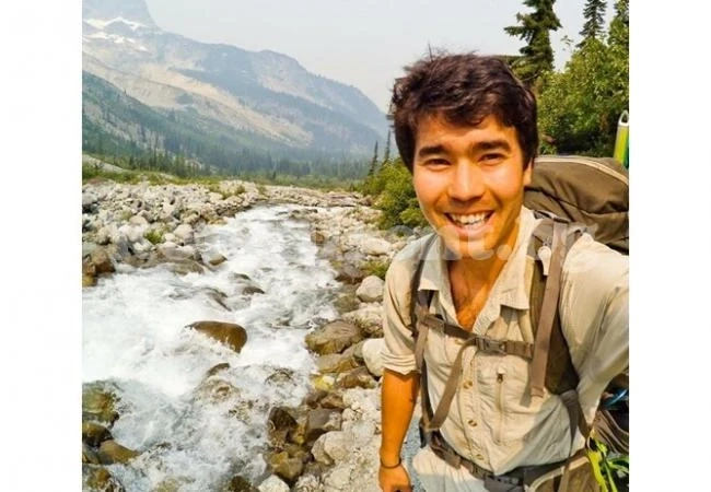 Последното племе от каменната ера размахва пениси, за да плаши натрапници (СНИМКИ)