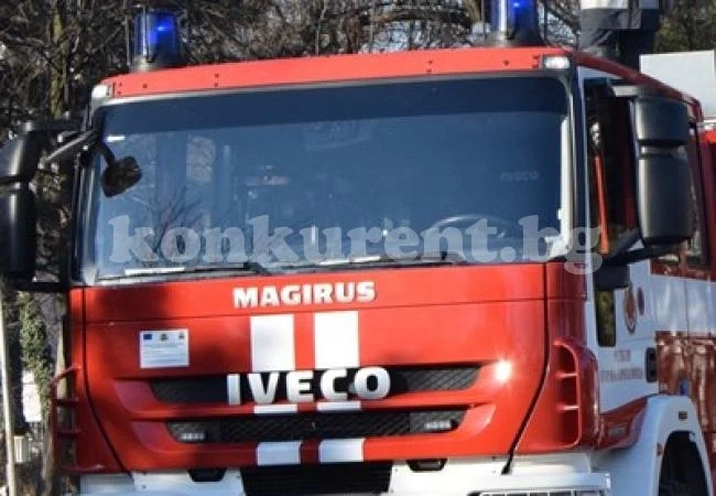 Гасиха пожар в селски магазин