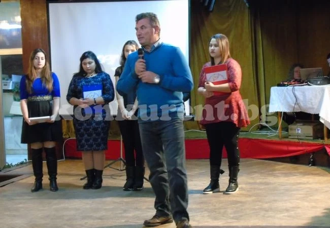 Вечер на дарителите събра над 1 700 лева СНИМКИ