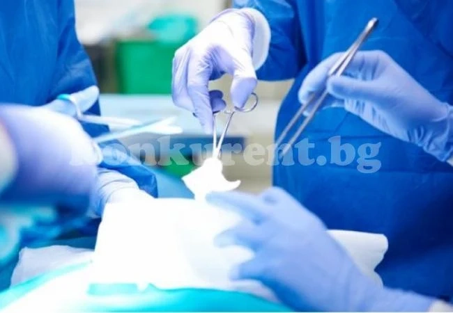 Хирург и анестезиолог се сбиха жестоко по време на операция