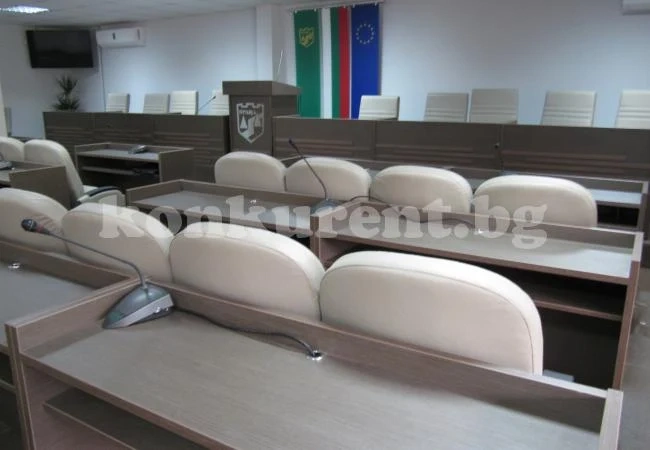 Коткат успешни шефове с нови договори за управление