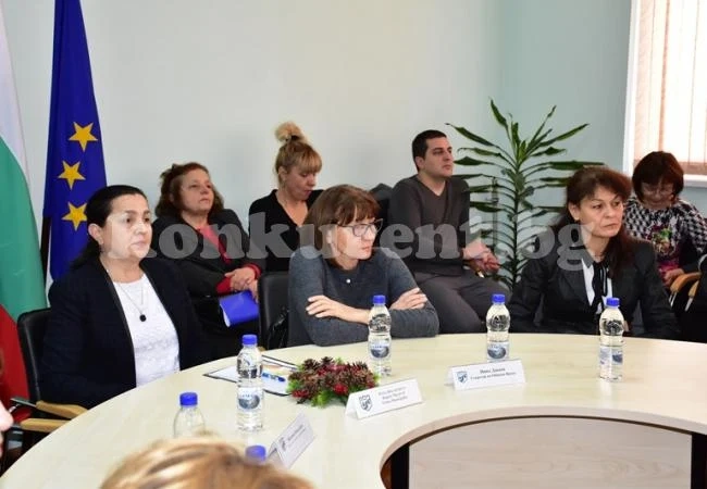 Проект „СТИМУЛ за ранно детско развитие“ продължава