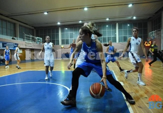 Лесна победа за Монтана в Стара Загора