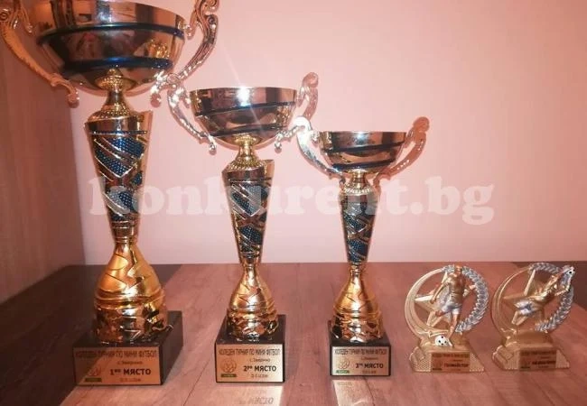 БАМФ осигури безвъзмездно купите за турнира в Зверино